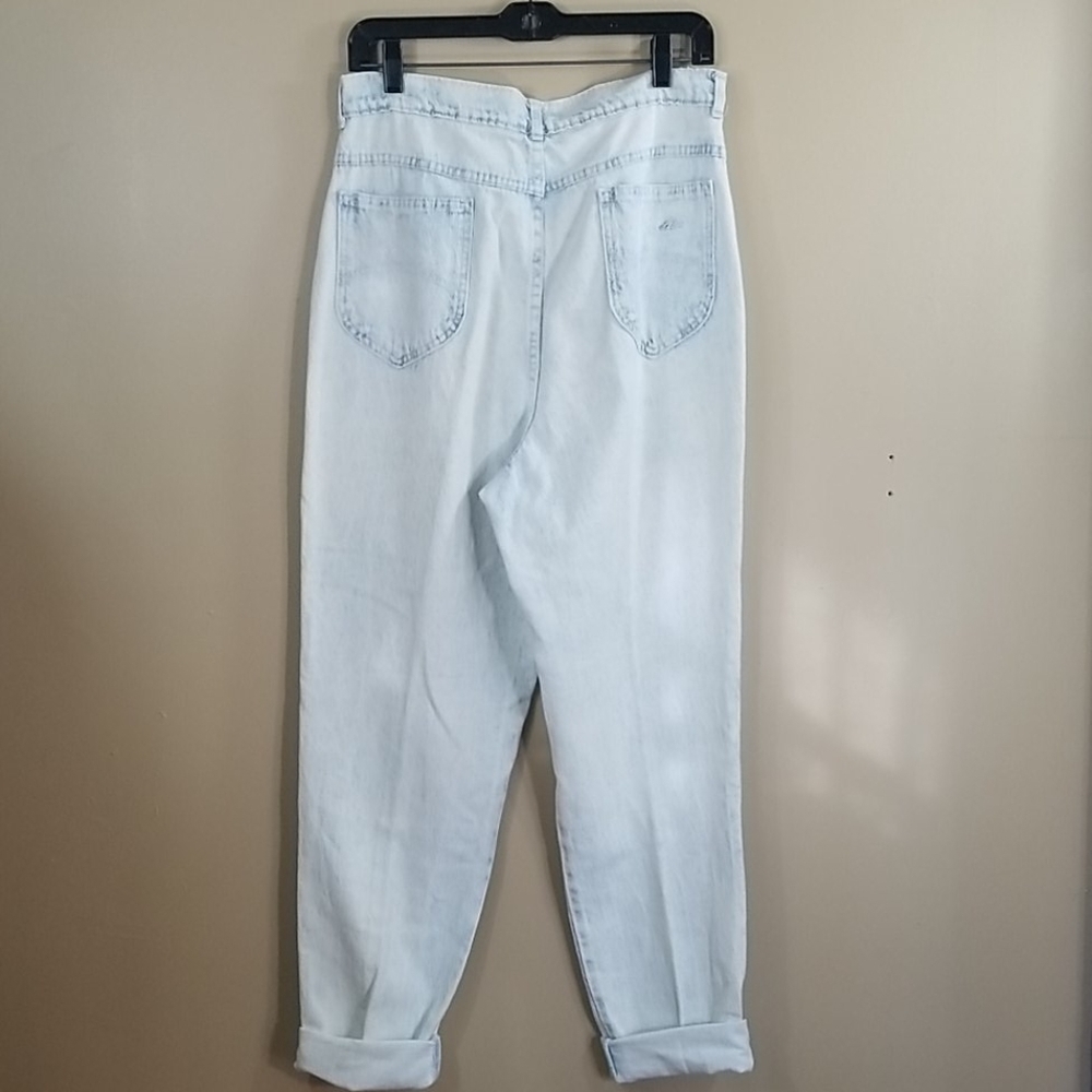 𝅺VINTAGE Chic acid wash Mom Jeans Tall - Picture 2 of 8